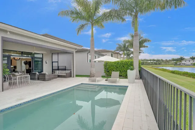 Boca Bridges Residence photo 31