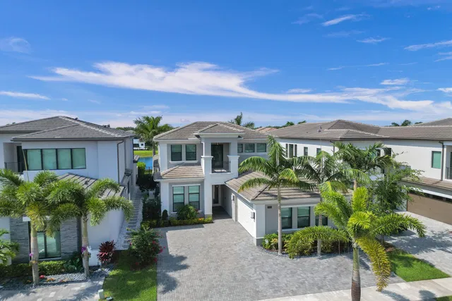 Boca Bridges Residence photo 95