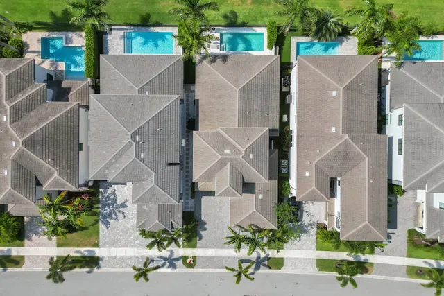 Boca Bridges Residence photo 98