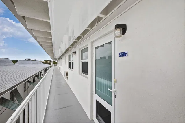 4001 S Ocean South Palm Beach Unit 315 photo 6