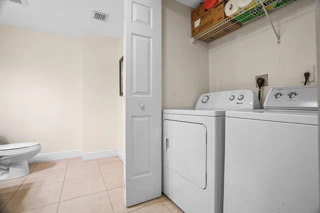 610 Clematis Unit 611 photo 7