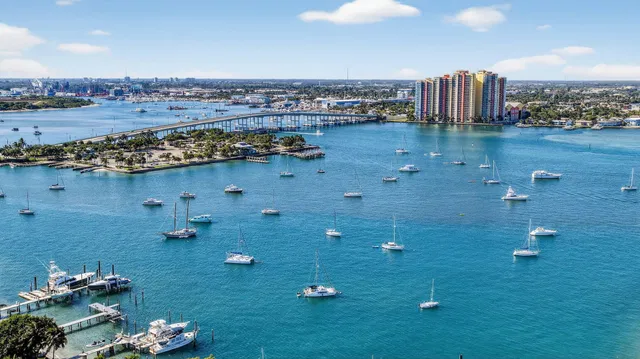 Singer Island Unit 201 photo 4