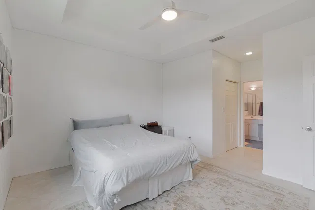 Residence photo 12