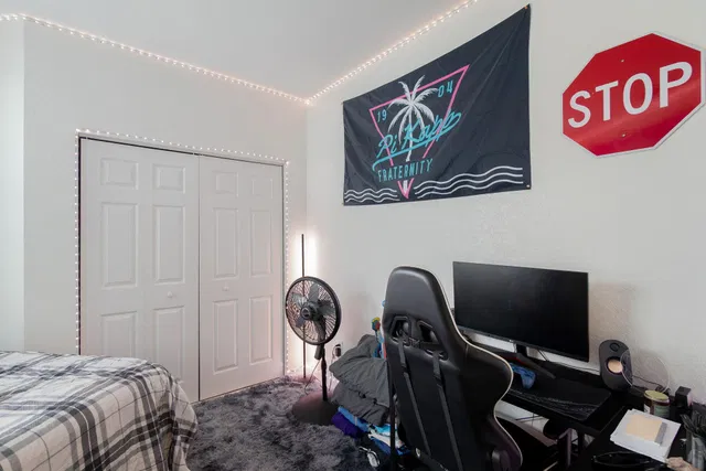 Residence photo 15