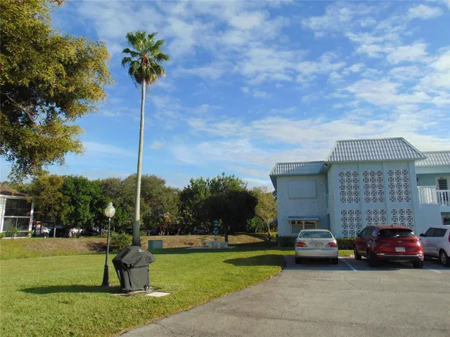  Unit 313 photo 11