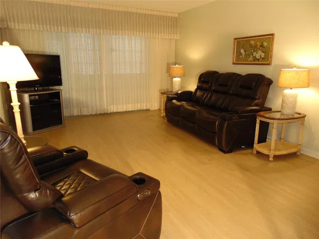  Unit 313 photo 30