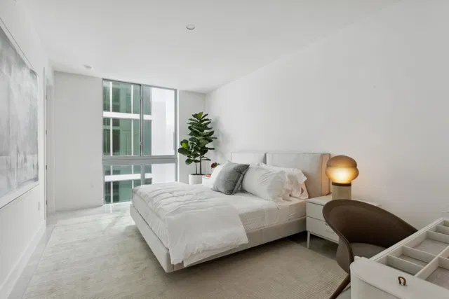 Royal Palm Residences Boca Raton Unit 605 photo 30