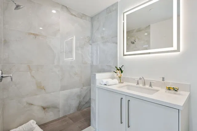Royal Palm Residences Boca Raton Unit 605 photo 33