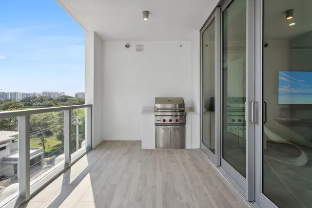 Royal Palm Residences Boca Raton Unit 605 photo 43