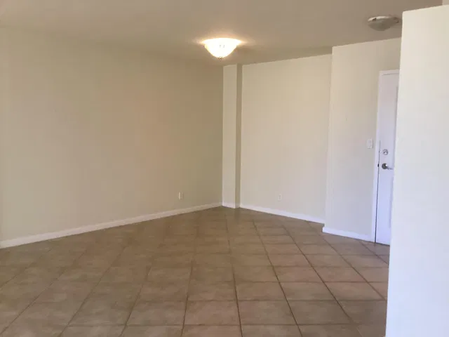 Boca Raton Unit 3k photo 9