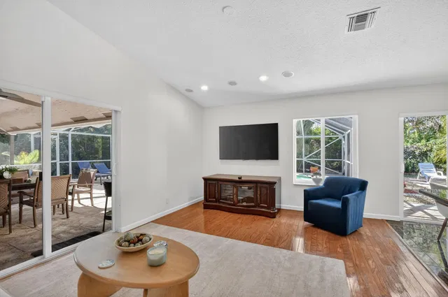 Boca Isles Residence photo 12