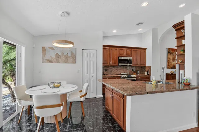 Boca Isles Residence photo 15
