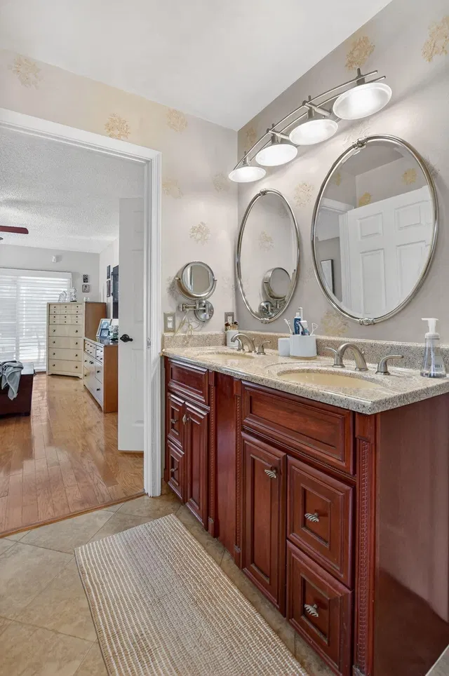 Boca Isles Residence photo 28