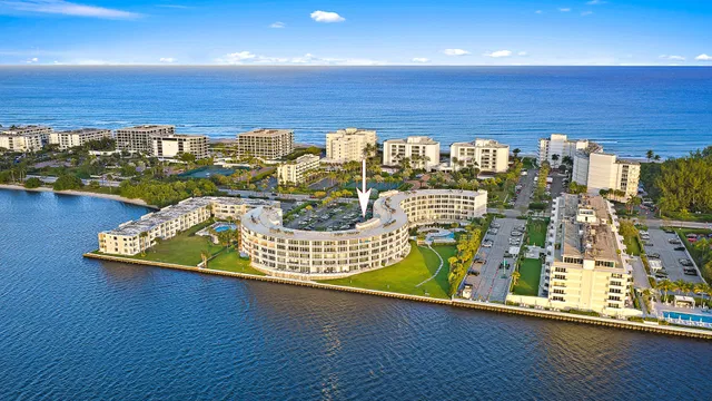 2760 S Ocean Palm Beach Unit 310 photo 3