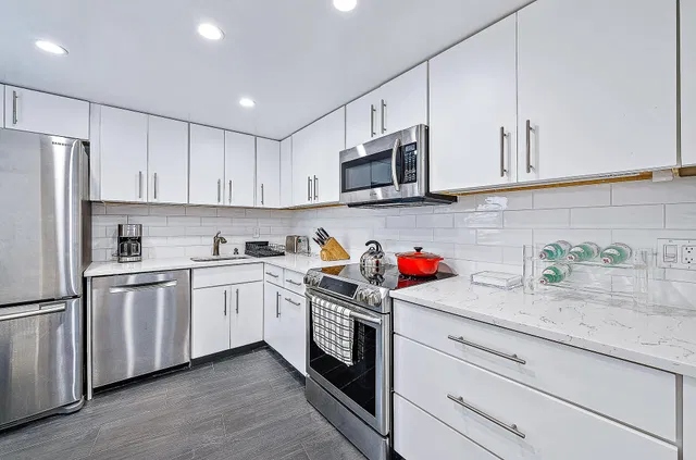2760 S Ocean Palm Beach Unit 310 photo 9