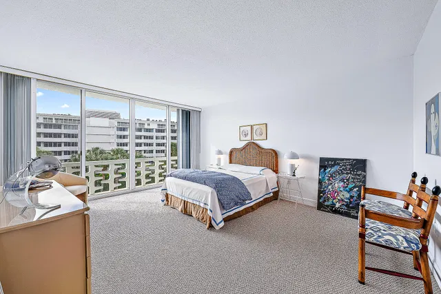 2760 S Ocean Palm Beach Unit 310 photo 12