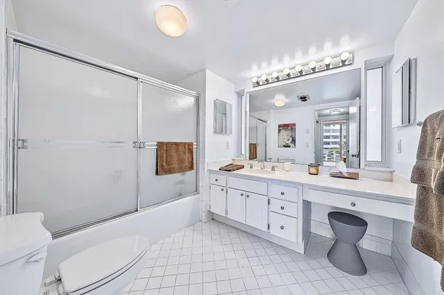 2760 S Ocean Palm Beach Unit 310 photo 14