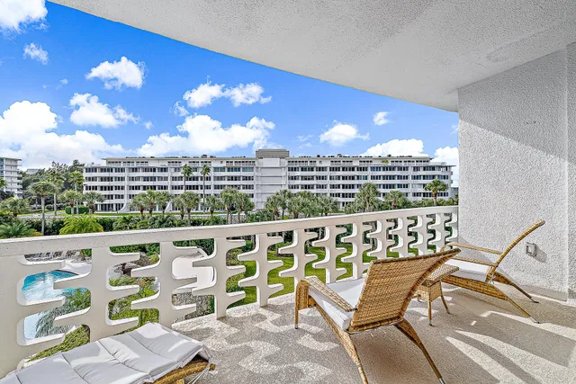 2760 S Ocean Palm Beach Unit 310 photo 17