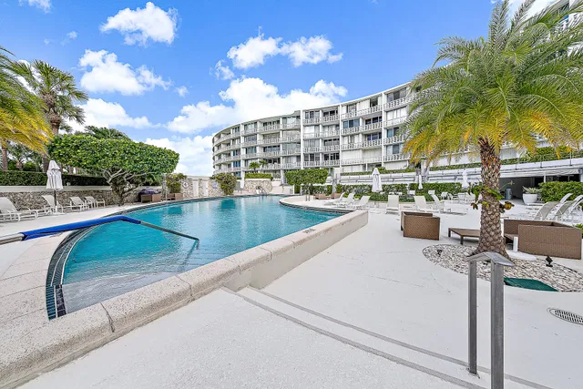 2760 S Ocean Palm Beach Unit 310 photo 18