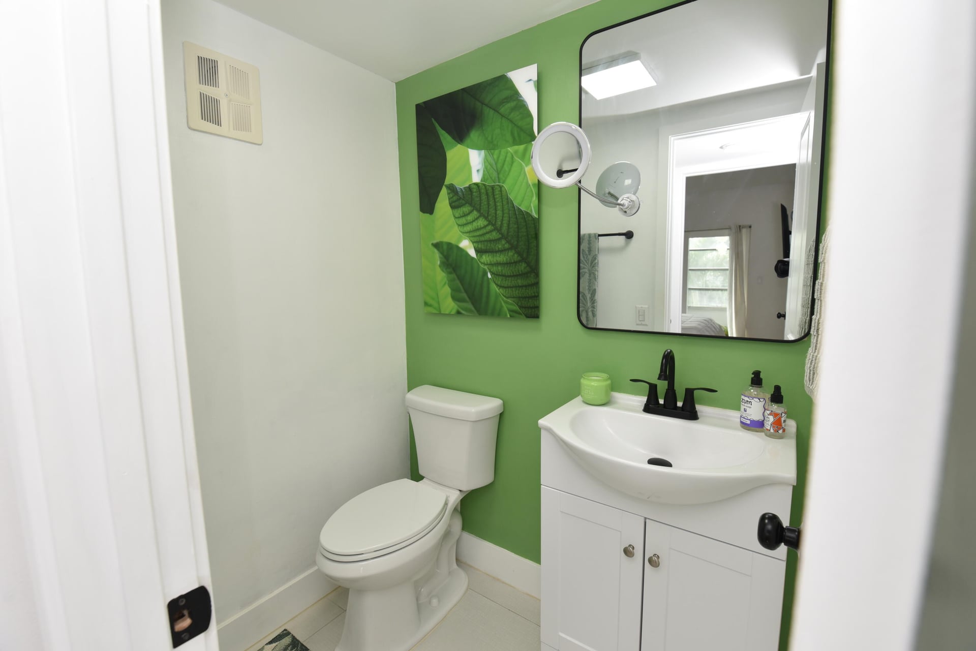 Unit E photo 15