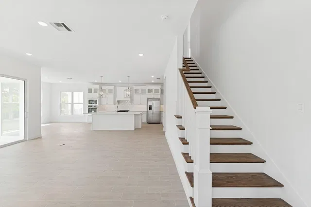 Unit 29 photo 11
