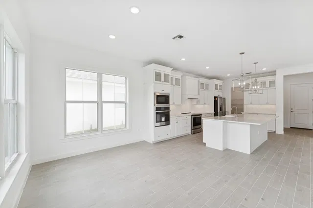 Unit 29 photo 13