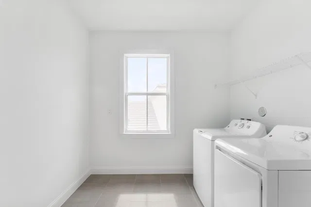 Unit 29 photo 22