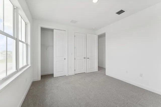 Unit 29 photo 26