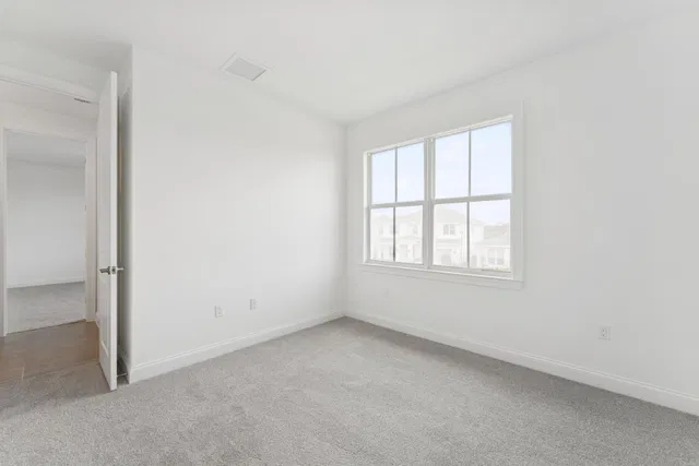 Unit 29 photo 30