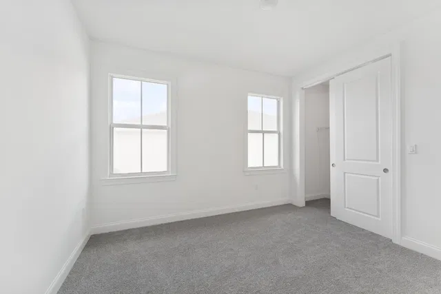 Unit 29 photo 33