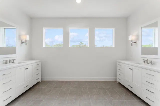 Unit 29 photo 41