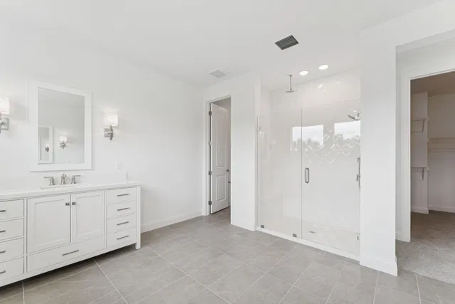 Unit 29 photo 43