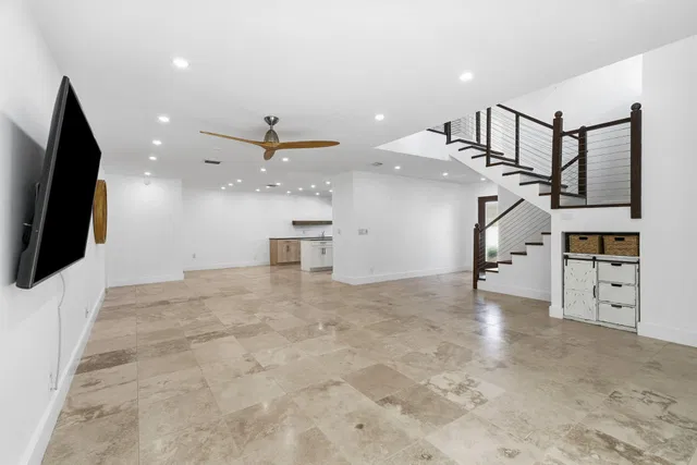  Residence photo 11