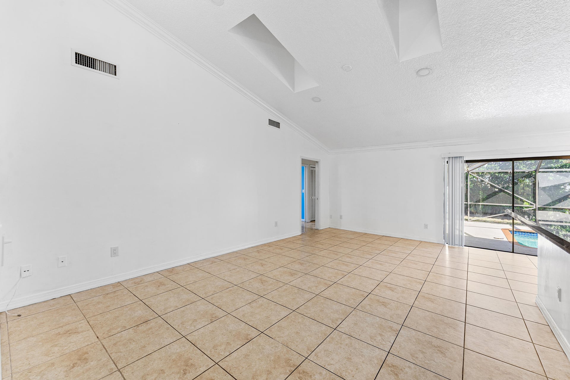 Residence photo 11