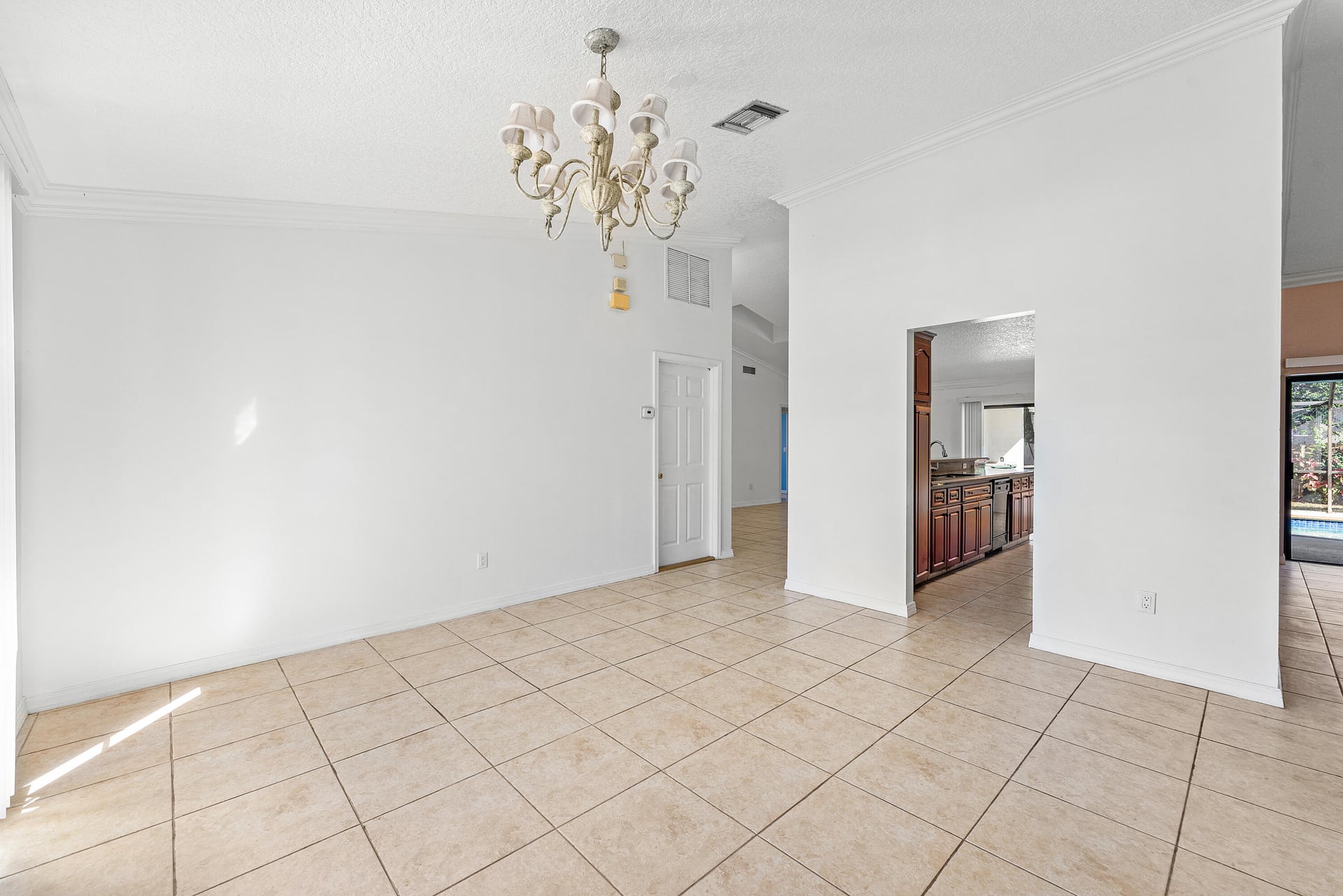 Residence photo 18