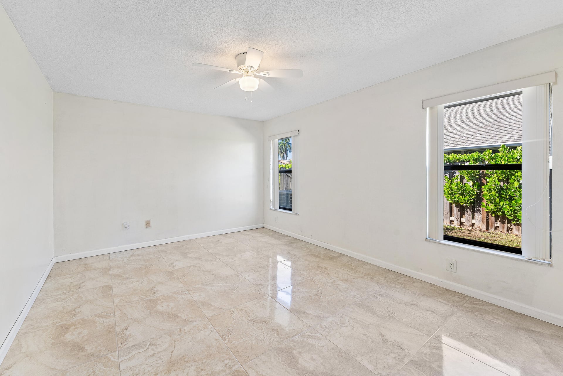 Residence photo 23