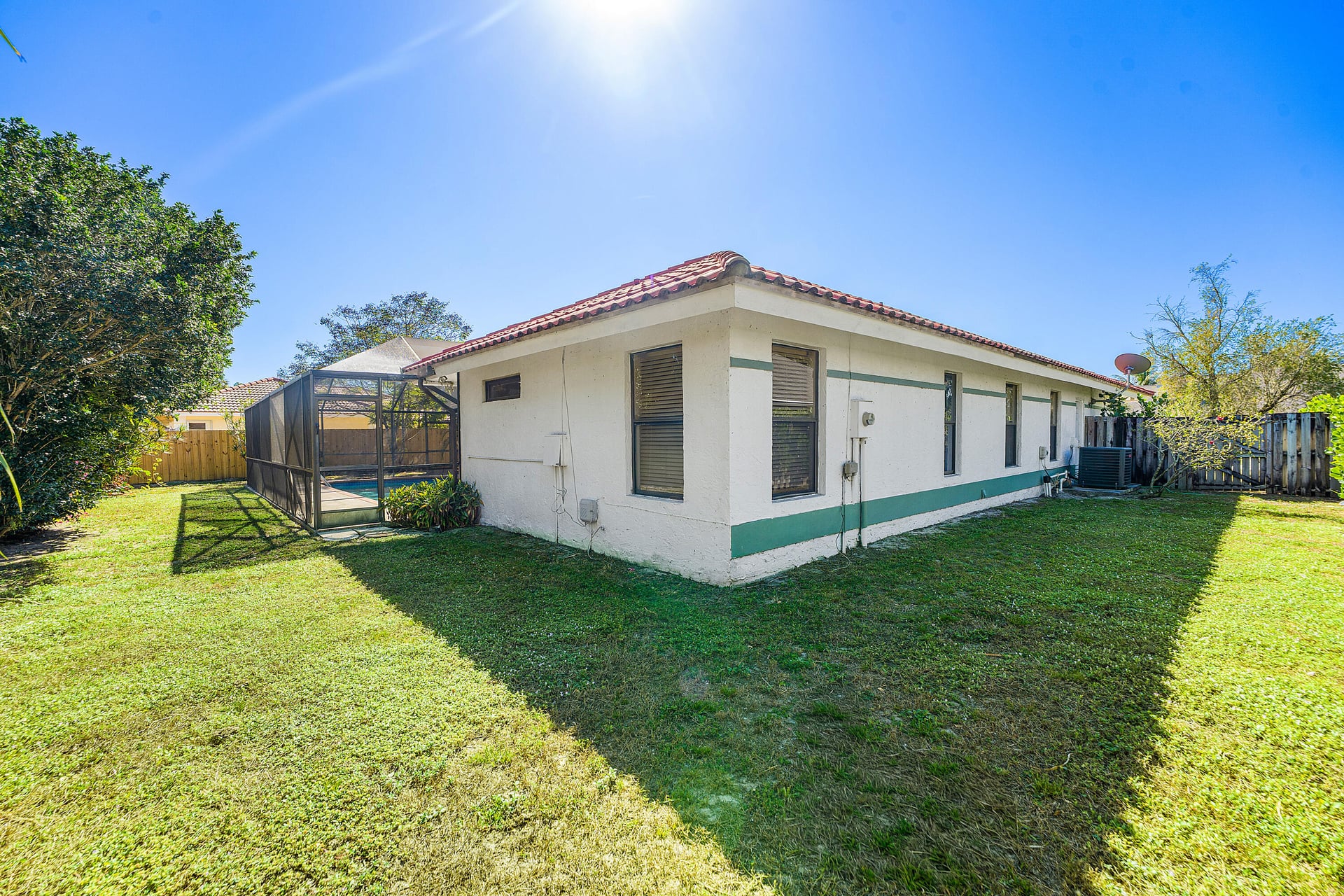 Residence photo 32