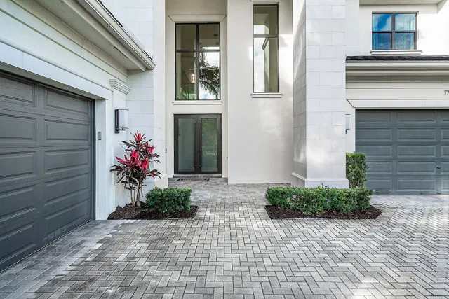 Boca Bridges Residence photo 4