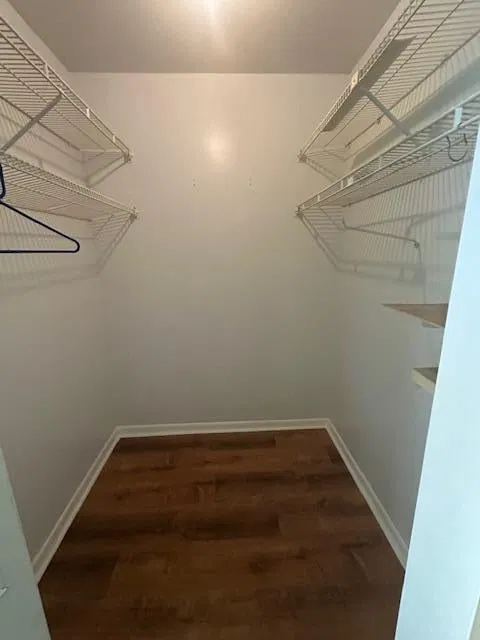 Unit B2 photo 6