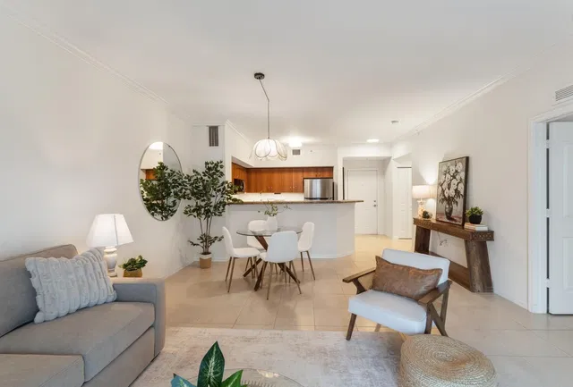 Pineapple Grove Village Condominiums Unit 2506 photo 6