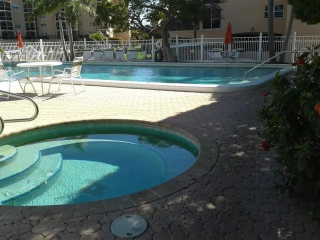Unit V457 photo 12