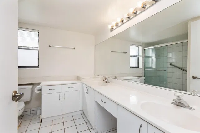 Unit 101 photo 21
