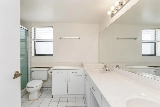 Unit 101 photo 22