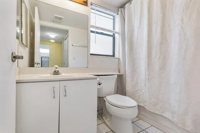 Unit 101 photo 27