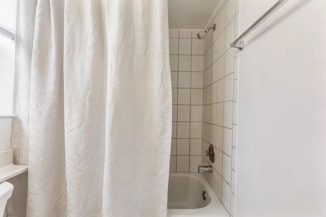 Unit 101 photo 28
