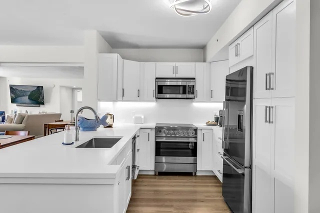 Flagler Pointe Unit 401 photo 6