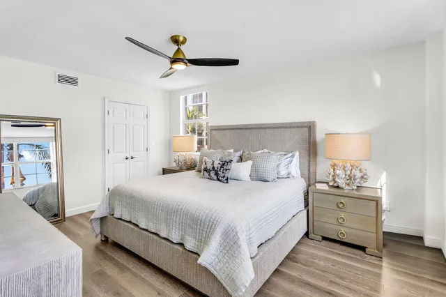 Flagler Pointe Unit 401 photo 14