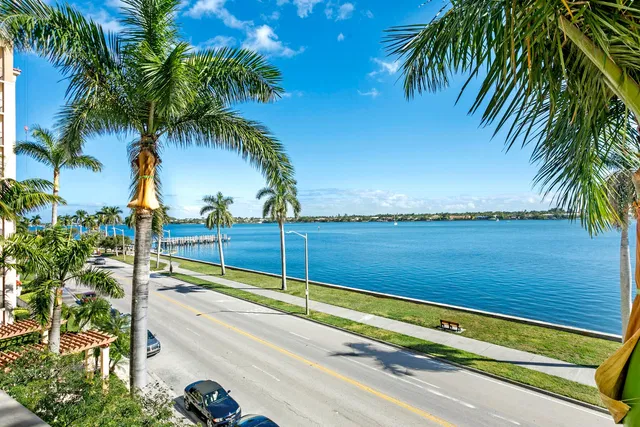 Flagler Pointe Unit 401 photo 24