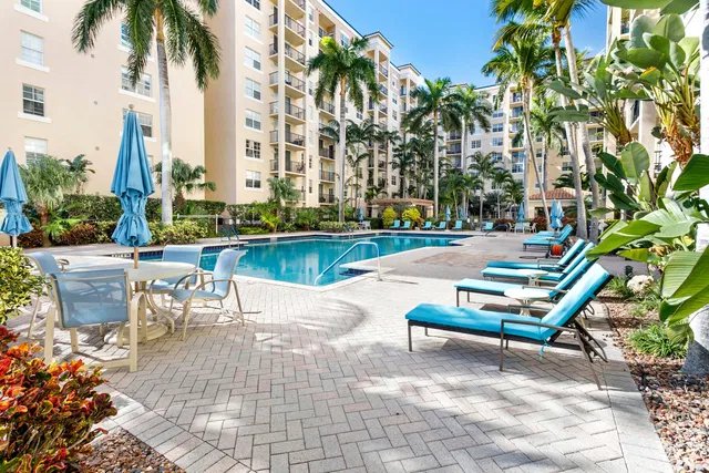 Flagler Pointe Unit 401 photo 32