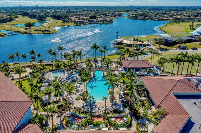 PGA National Palm Beach Gardens Residence photo 38